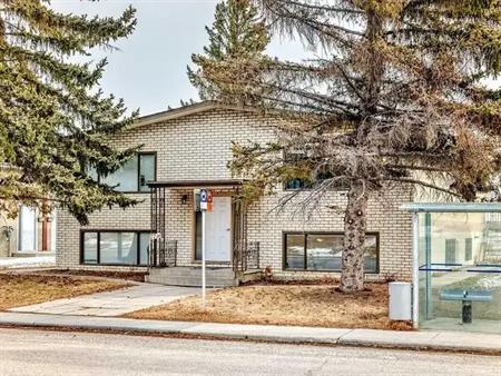 Just Fully Renovated Bright & Spacious 2-Bedroom unit | 7716 Hunterview Drive Northwest, Calgary
