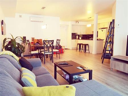 NOUVELLEMENT DISPONIBLE / Appartement ** 4 ½ **