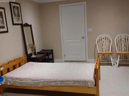 100 CASTLE PARK BOULEVARD W | 100 CASTLE PARK BOULEVARD W, Vaughan