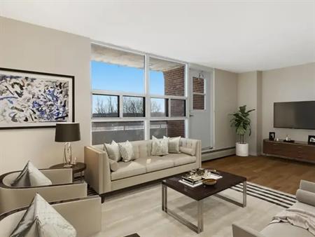 Willowbrook Apartments | 100 Weeping Willow Lane, Ottawa