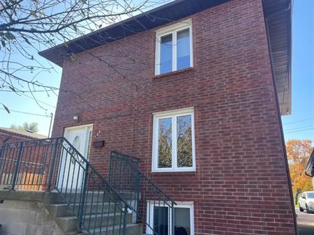 105 HORNING DR | 105 HORNING DR, Hamilton