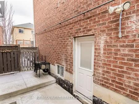 LOWER - 157 HOLLYWOOD HILL CIRCLE | LOWER - 157 HOLLYWOOD HILL CIRCLE, Vaughan