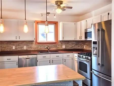 511 FLORENCE STREET | 511 FLORENCE STREET, Windsor