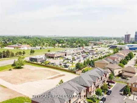 57 - 651 FARMSTEAD DRIVE | 57 - 651 FARMSTEAD DRIVE, Milton