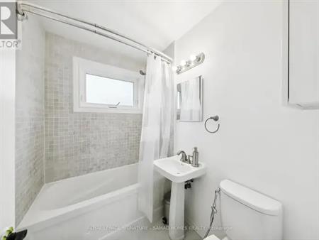 UPPER - 19 LANGSTONE CRESCENT | UPPER - 19 LANGSTONE CRESCENT, Halton Hills