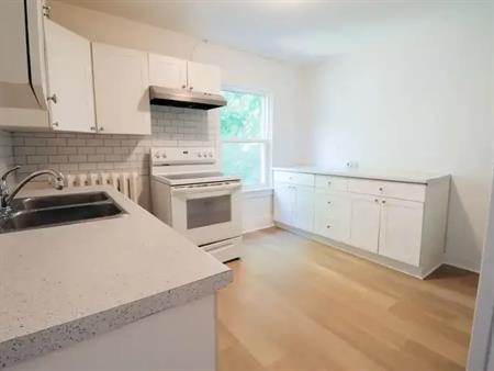 34 Academy Street | 34 Academy Street, St. Catharines