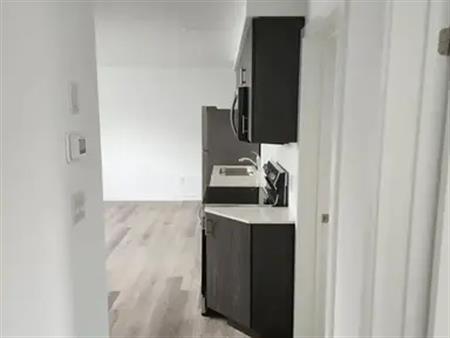814 - 4263 FOURTH AVENUE | 814 - 4263 FOURTH AVENUE, Niagara Falls