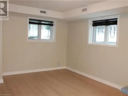 190 CENTURY HILL Drive Unit# B1 | 190 CENTURY HILL Drive Unit# B1, Kitchener