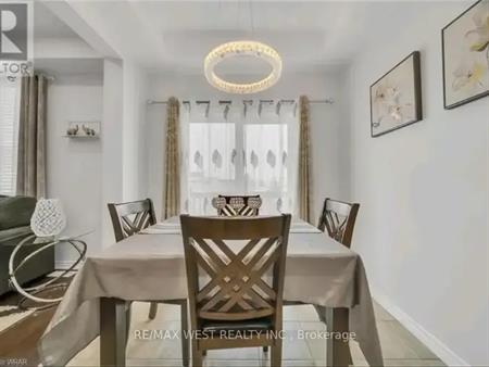31 - 100 CHESTER DRIVE | 31 - 100 CHESTER DRIVE, Cambridge