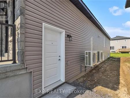 A - 1227 MONTBLANC CRESCENT | A - 1227 MONTBLANC CRESCENT, Russell