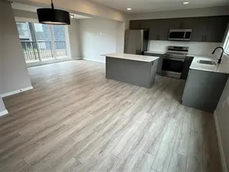 Brand-New 3 Bedroom Home for Rent in Secord (PN0085) | 525 Secord Blvd NW, Edmonton