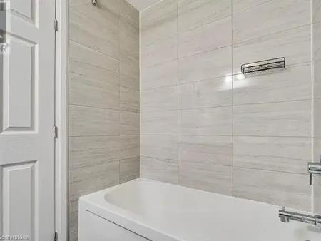 30 TIMES SQUARE Boulevard | 30 TIMES SQUARE Boulevard, Stoney Creek