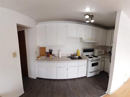 1 CH - 1 SDB - Québec - $899 /mo