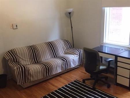 Chambre Meublée à Montréal