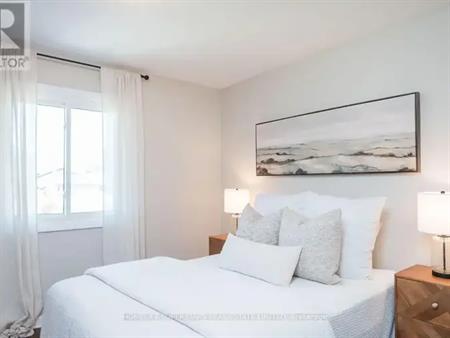109 FOXBAR ROAD | 109 FOXBAR ROAD, Burlington