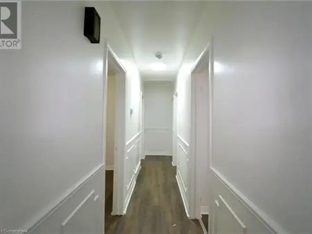 197 W GODDARD Boulevard | 197 W GODDARD Boulevard, London