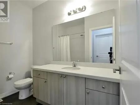 550 GREY Street Unit# 16 | 550 GREY Street Unit# 16, Brantford
