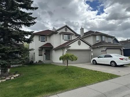 3 Bedrooms Somerset South West Calgary | 116 Somercrest Grove Southwest, Calgary