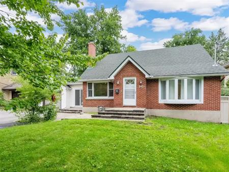 345 A Cunningham Avenue | 345 Cunningham Avenue, Ottawa
