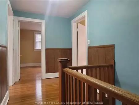 452 CAMPBELL AVENUE | 452 CAMPBELL AVENUE, Windsor