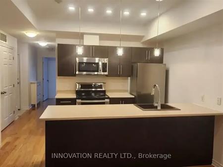 B - 334 EVEREST PRIVATE | B - 334 EVEREST PRIVATE, Ottawa