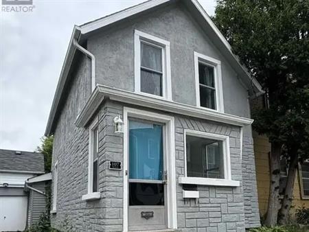 107 BETHUNE STREET | 107 BETHUNE STREET, Brockville