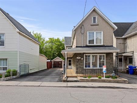 2 Bedroom - 38 Rue Garneau, Hull