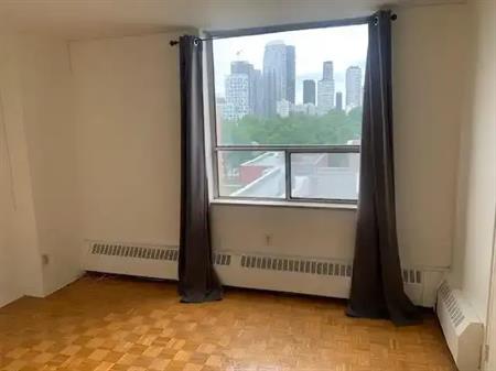 111 Davisville Ave, Toronto, ON M4S 1G5 | 111 Davisville Avenue, Toronto