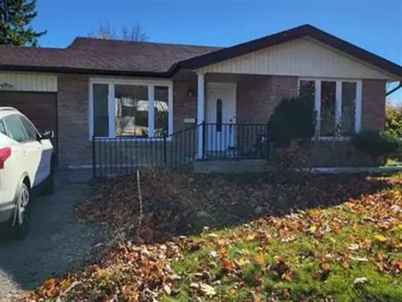 MAIN - 36 CAMBRIDGE CRESCENT | MAIN - 36 CAMBRIDGE CRESCENT, Bradford West Gwillimbury