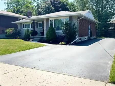 83 BURBANK Road Unit# 2 | 83 BURBANK Road Unit# 2, Kitchener