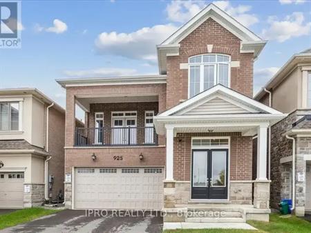 925 HICKORY CRESCENT | 925 HICKORY CRESCENT, Milton