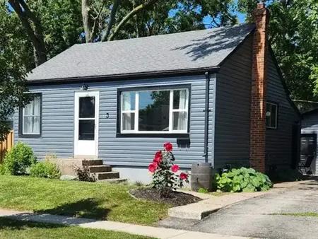 Charming 3-Bed, 1.5-Bath Home for Rent – 3 Byron Place, St. Catharines | 3 Byron Place, St. Catharines