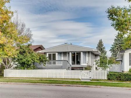 Legal 2 bedroom 1 bath Renovated Basement Suite | 3904 28 Street Southeast, Calgary