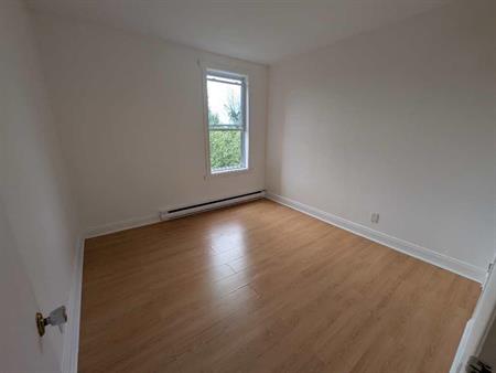 3 1/2 Quartier Saint-Sauveur 795 $ / mois