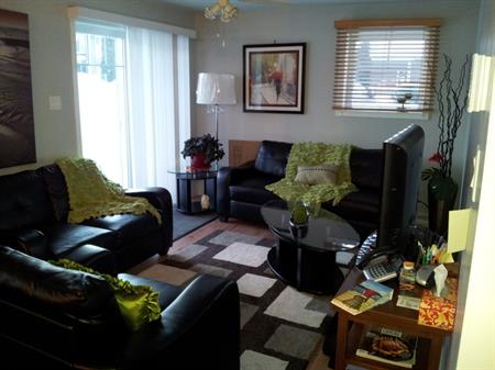 Appartement 4 1/2 + Salle De Lavage