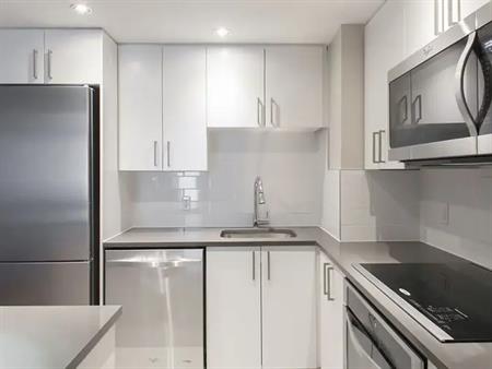 4800 Boulevard de Maisonneuve West | 4800 Maisonneuve Blvd W, Montreal