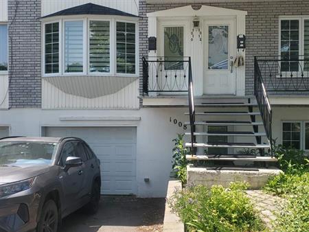 3 CH - 1 SDB - Laval - $2,500 /mo