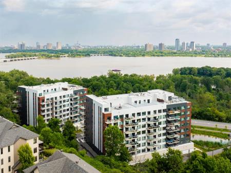 Magnifique Condo Avec Vue Sur L'eau