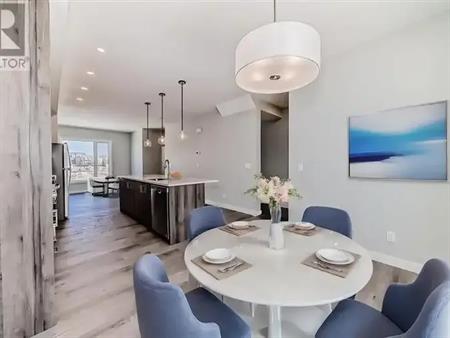 Brand New 3BR Townhome in Shawnee Slopes SW | 450 - Shawnee Sq SW, Calgary