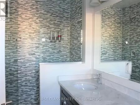 657 LANGHOLM STREET | 657 LANGHOLM STREET, Milton