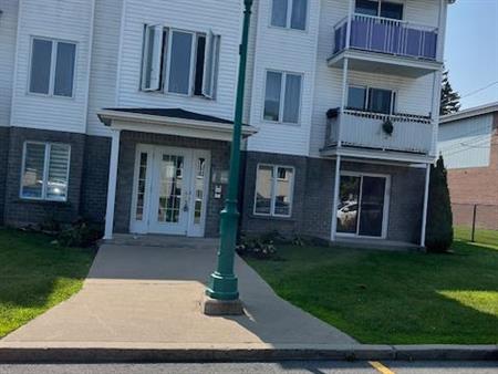 4 1/2 Saint-Basile-le-Grand, centre-ville