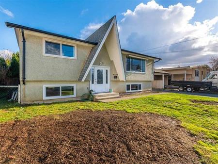 10330 WEDGEWOOD DRIVE | 10330 Wedgewood Drive, Chilliwack