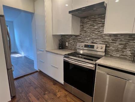 5.5 Apartment For August 2025 - A louer • For Rent