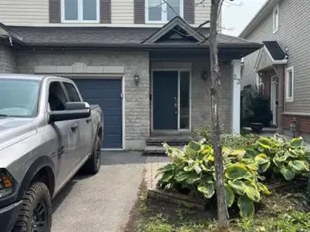 Spacious 3 Bedroom Townhouse in Barrhaven Family Friendly and Move in Ready August or September 1st | 23 Cresthaven Drive, Ot