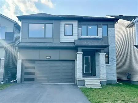 205 YEARLING CIRCLE | 205 YEARLING CIRCLE, Ottawa