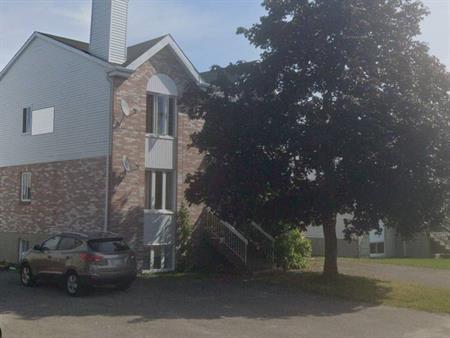14059 Rue Therrien (Mirabel) Magnifique 5 1/2