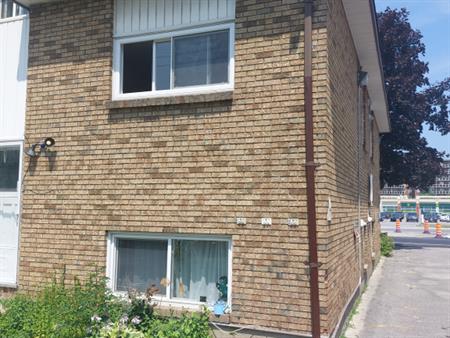 5 1/2 Dans Un Triplex