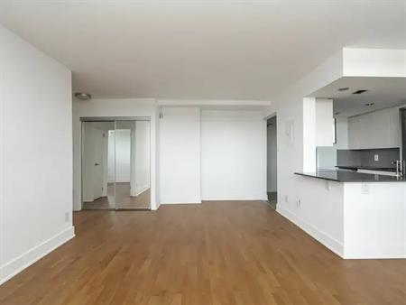 551 Eglinton Avenue East | 551 Eglinton Avenue East, Toronto