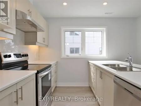 288 ANYOLITE PRIVATE | 288 ANYOLITE PRIVATE, Ottawa