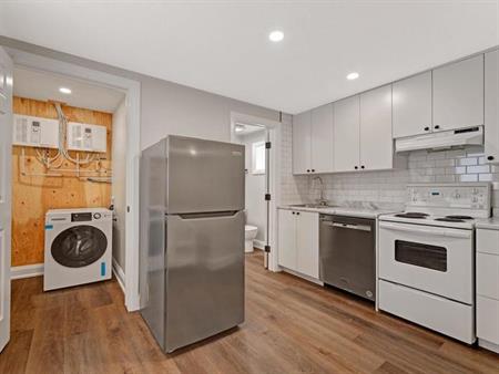 137 Carruthers Ave | 137 Carruthers Ave, Ottawa